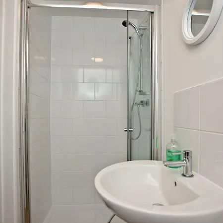Wheal Rose -Beautifully Fitted Lodge Helston Cornwall Экстерьер фото