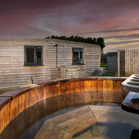 Wheal Rose -Beautifully Fitted Lodge Helston Cornwall Экстерьер фото